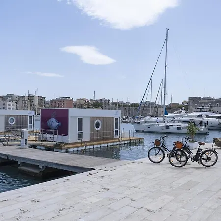 Houseboat Marina Resorts Botel Bisceglie